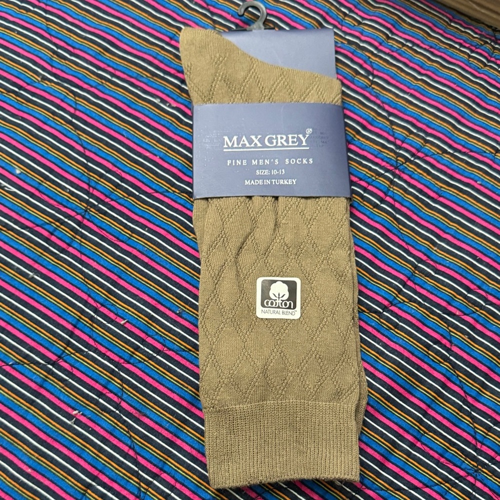 Men's Tan Socks Max Grey NWT 209